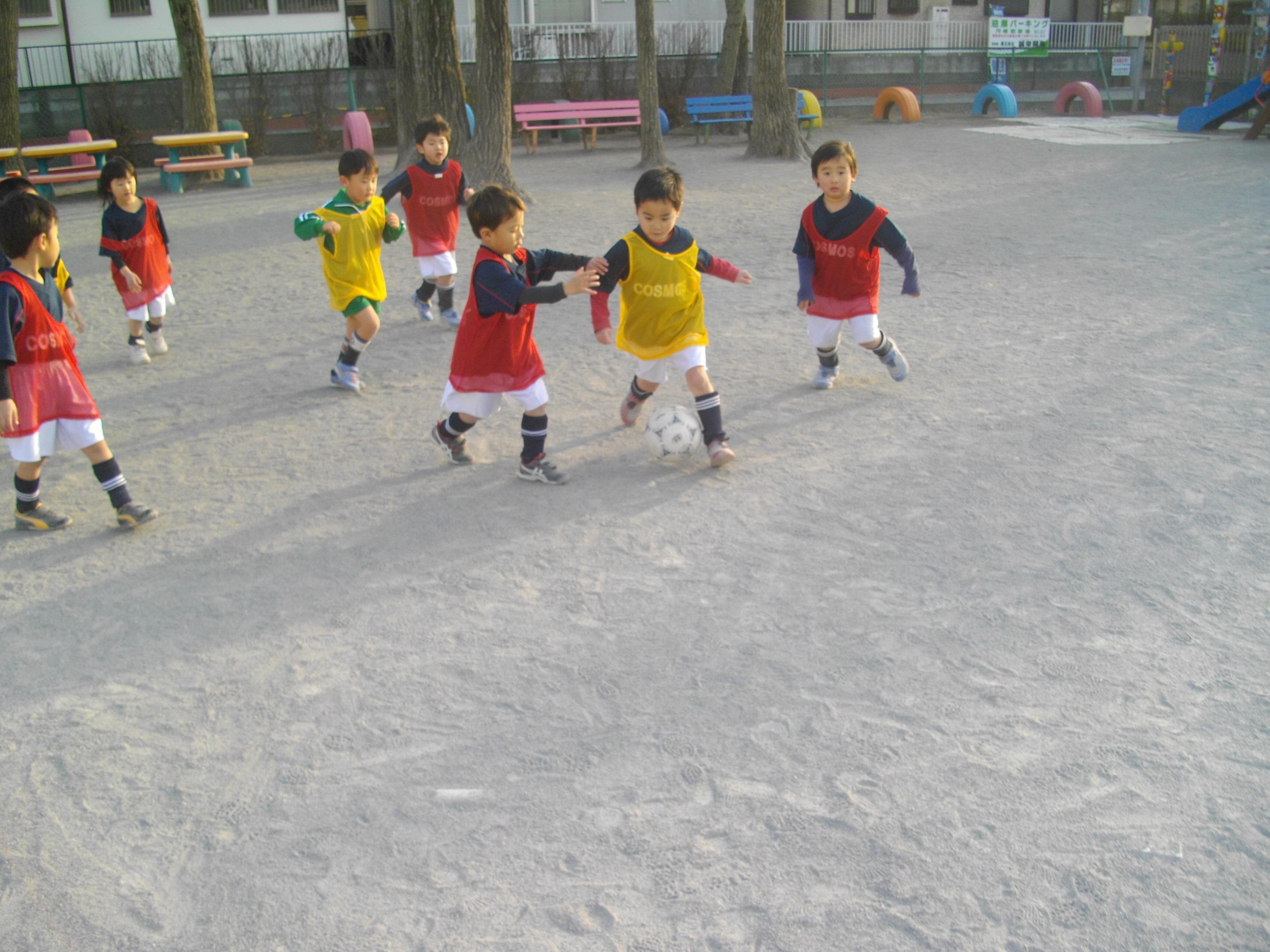 埼玉県勤務 スポーツクラブ サッカークラブ コーチ スポーツ サッカー業界の求人情報 アルバイトを探すならスポキャリ