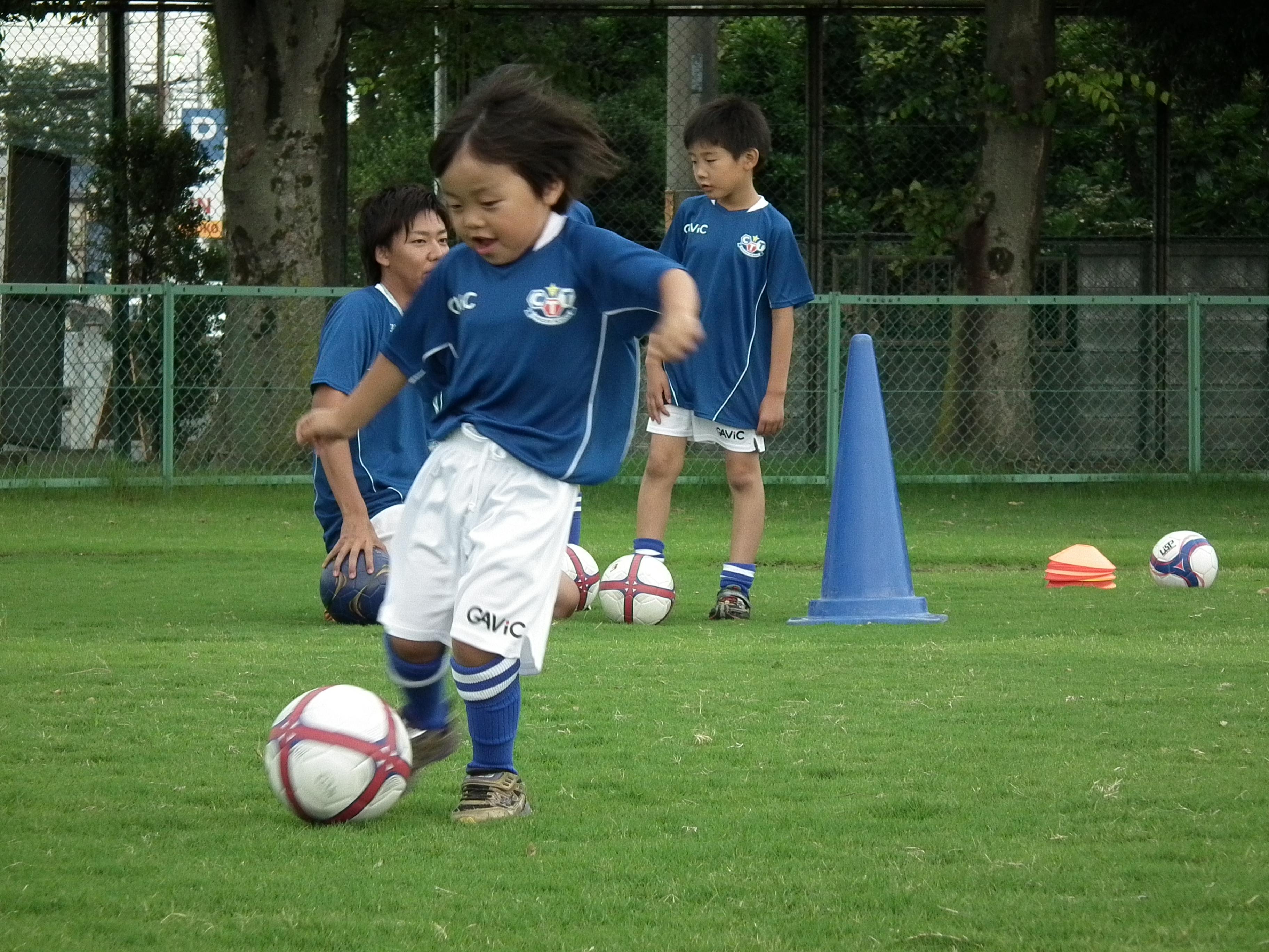 横浜市都筑区エリア サッカーコーチ 契約社員 募集 スポーツ サッカー業界の求人情報 アルバイトを探すならスポキャリ