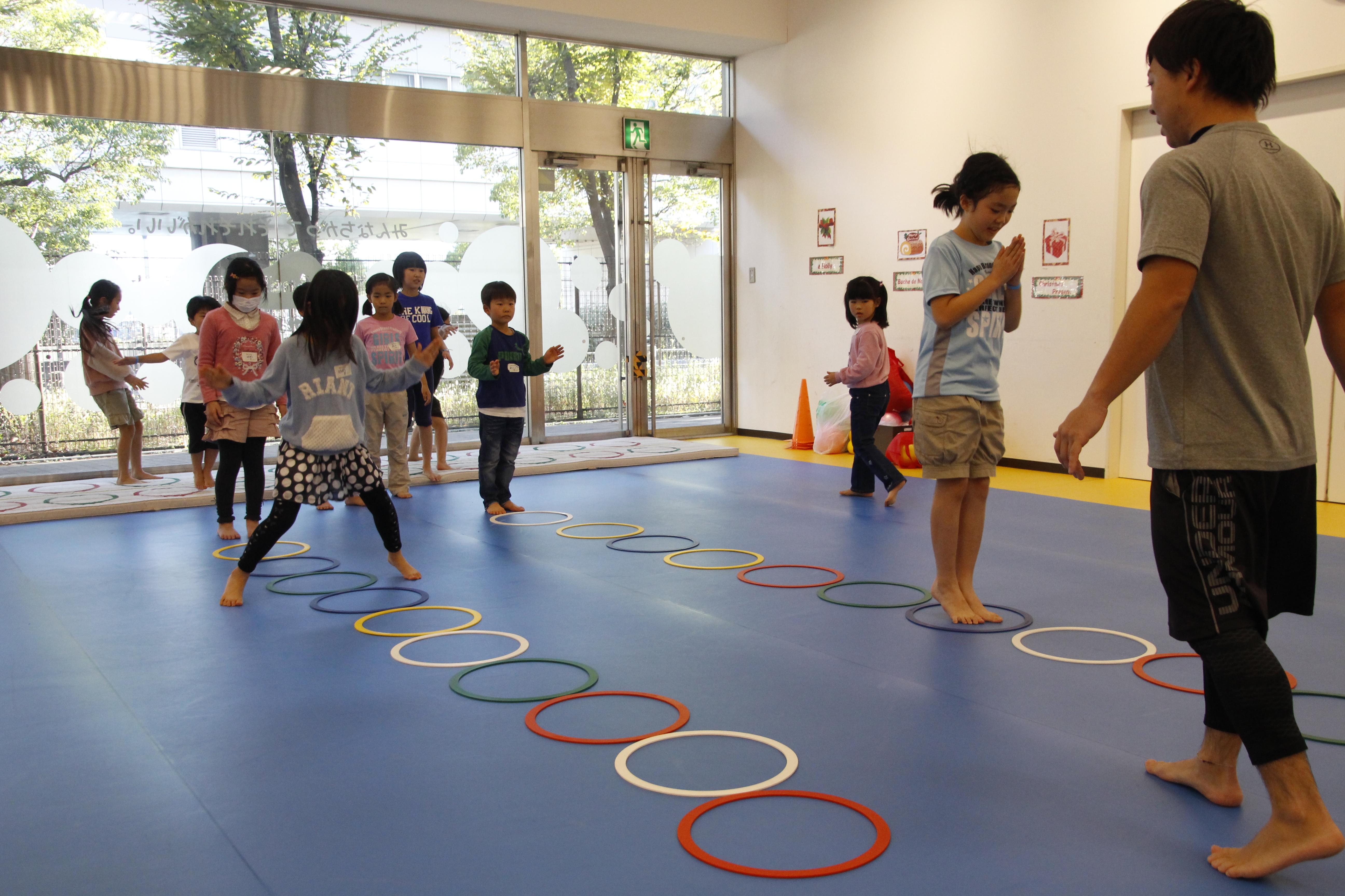 正社員 キッズ運動教室インストラクター募集 スポーツ 体操 運動教室 業界の求人情報 アルバイトを探すならスポキャリ