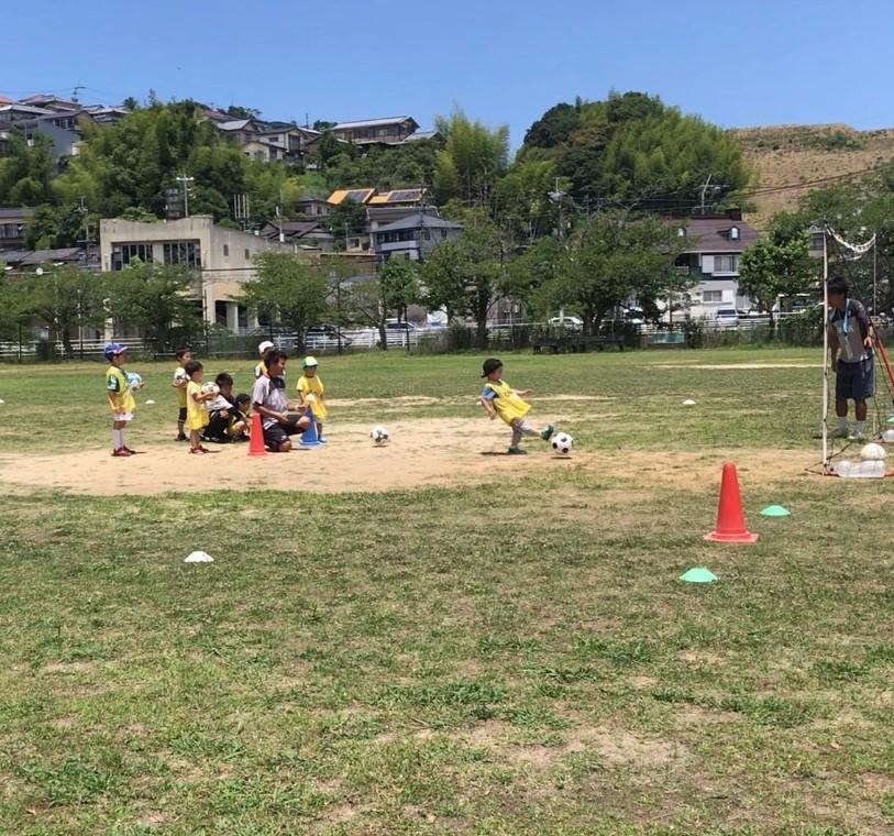 《富士吉田近郊》サッカースクールコーチ・土日のみOK！スタッフ求人