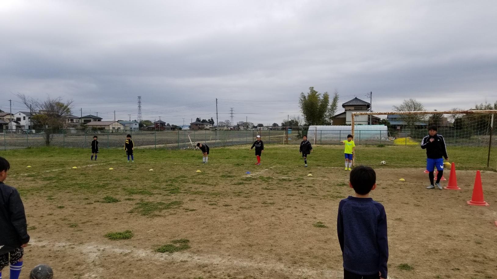 エースサッカークラブ コーチ 大募集 スポーツ サッカー業界の求人情報 アルバイトを探すならスポキャリ