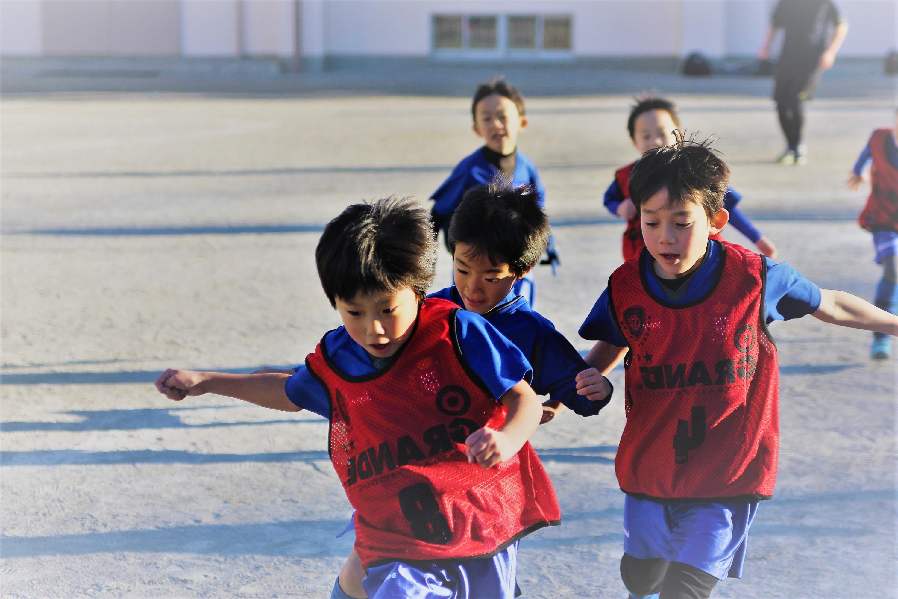 育成に力を入れている少年サッカーチーム　プロコーチ募集