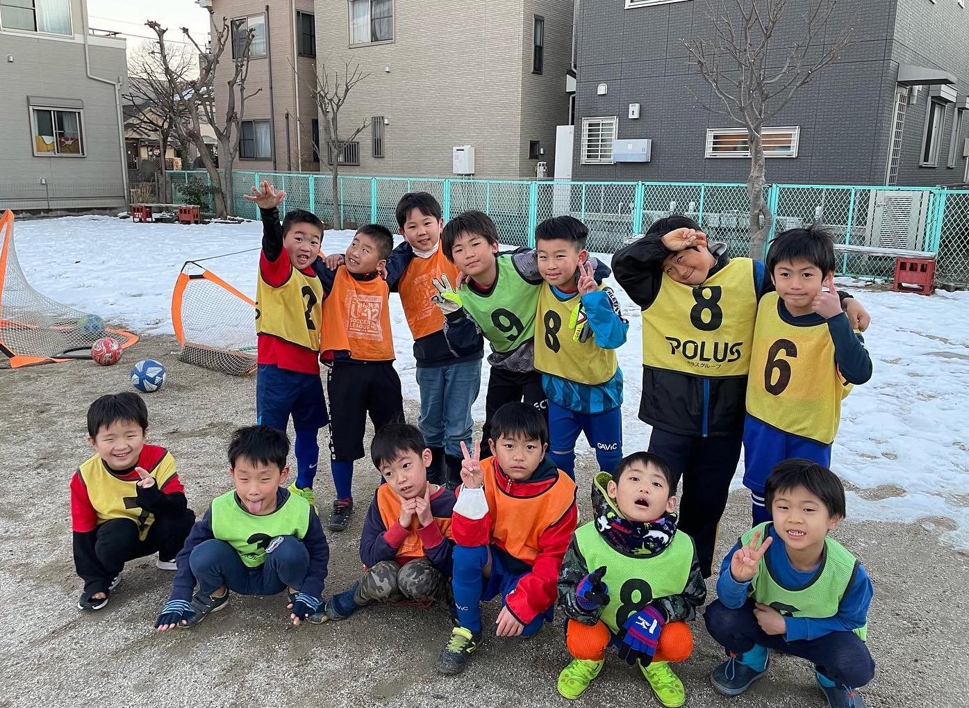 【社員・契約社員】幼児から小学生の体操・サッカースタッフ募集