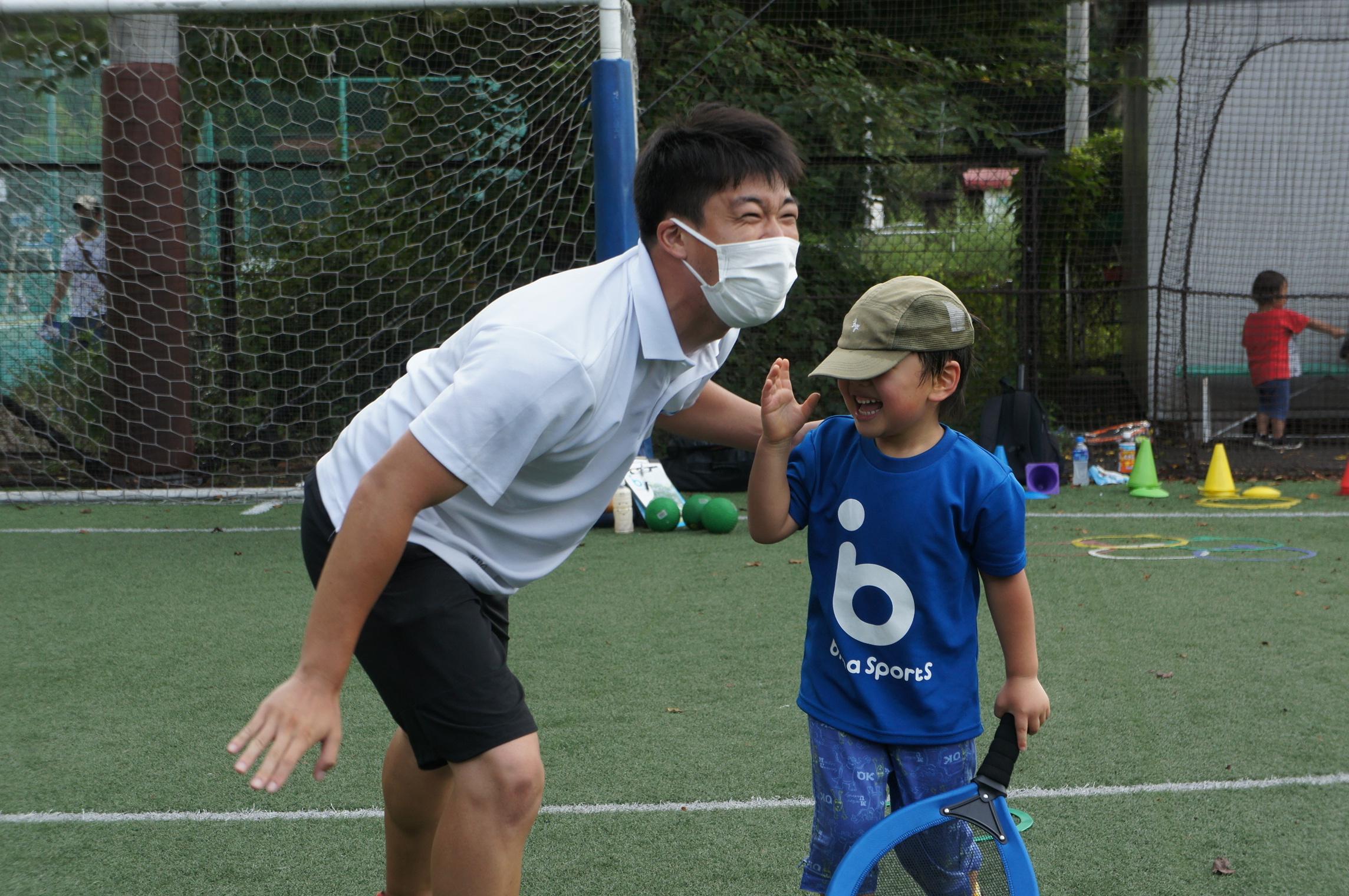 総合スポーツスクールのコーチスタッフ求人