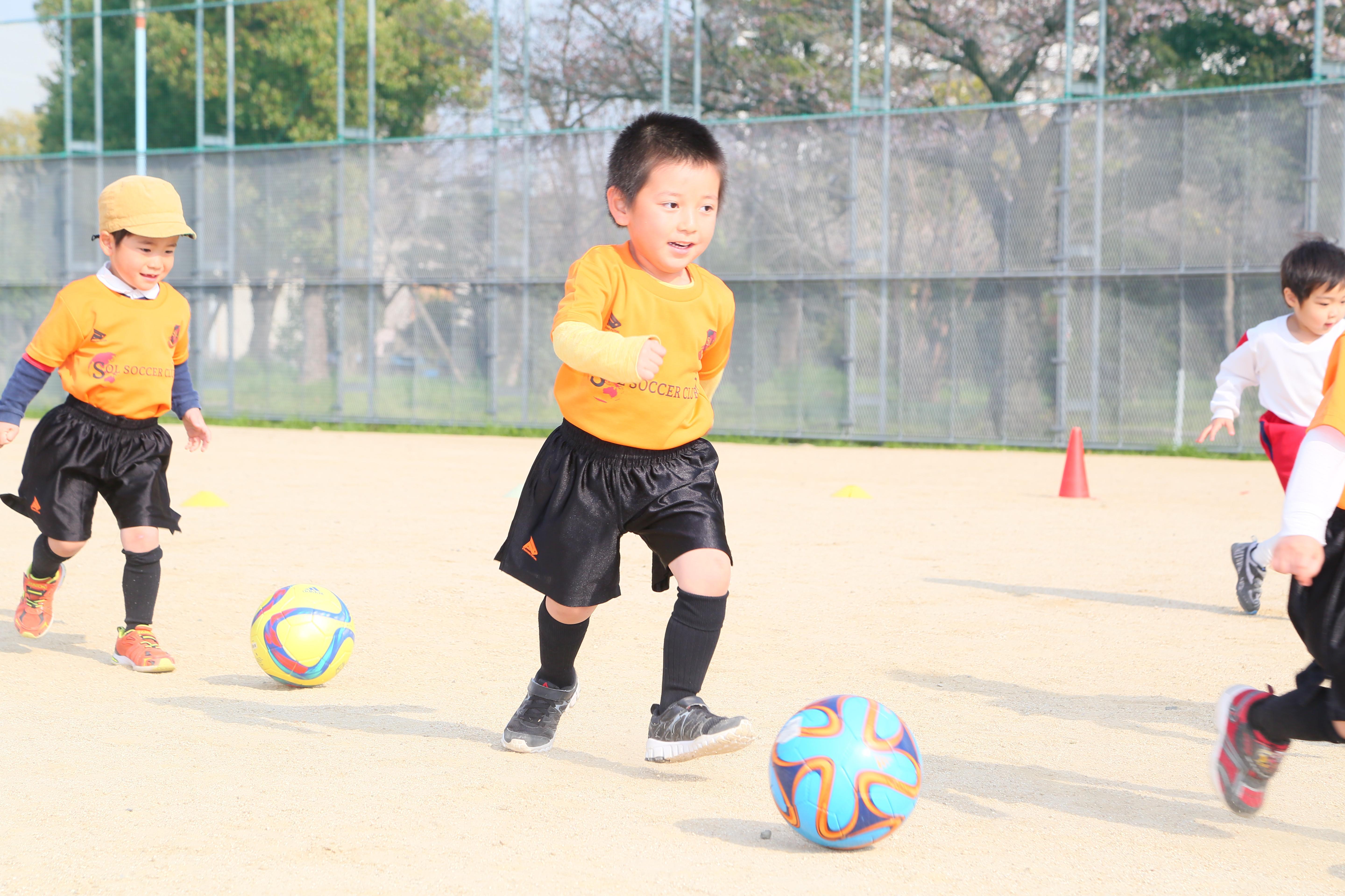 大阪市の方対象 サッカースクールコーチ 運営アルバイト募集 スポーツ サッカー業界の求人情報 アルバイトを探すならスポキャリ
