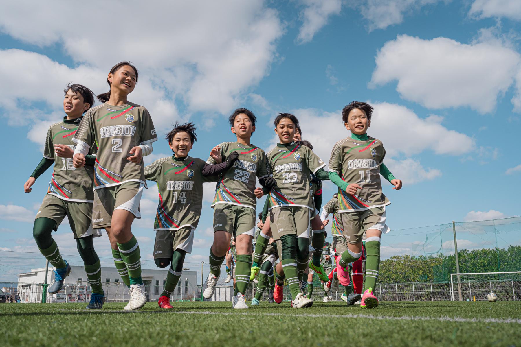 【正社員】大阪でサッカーを仕事に!コーチ募集!スタッフ求人