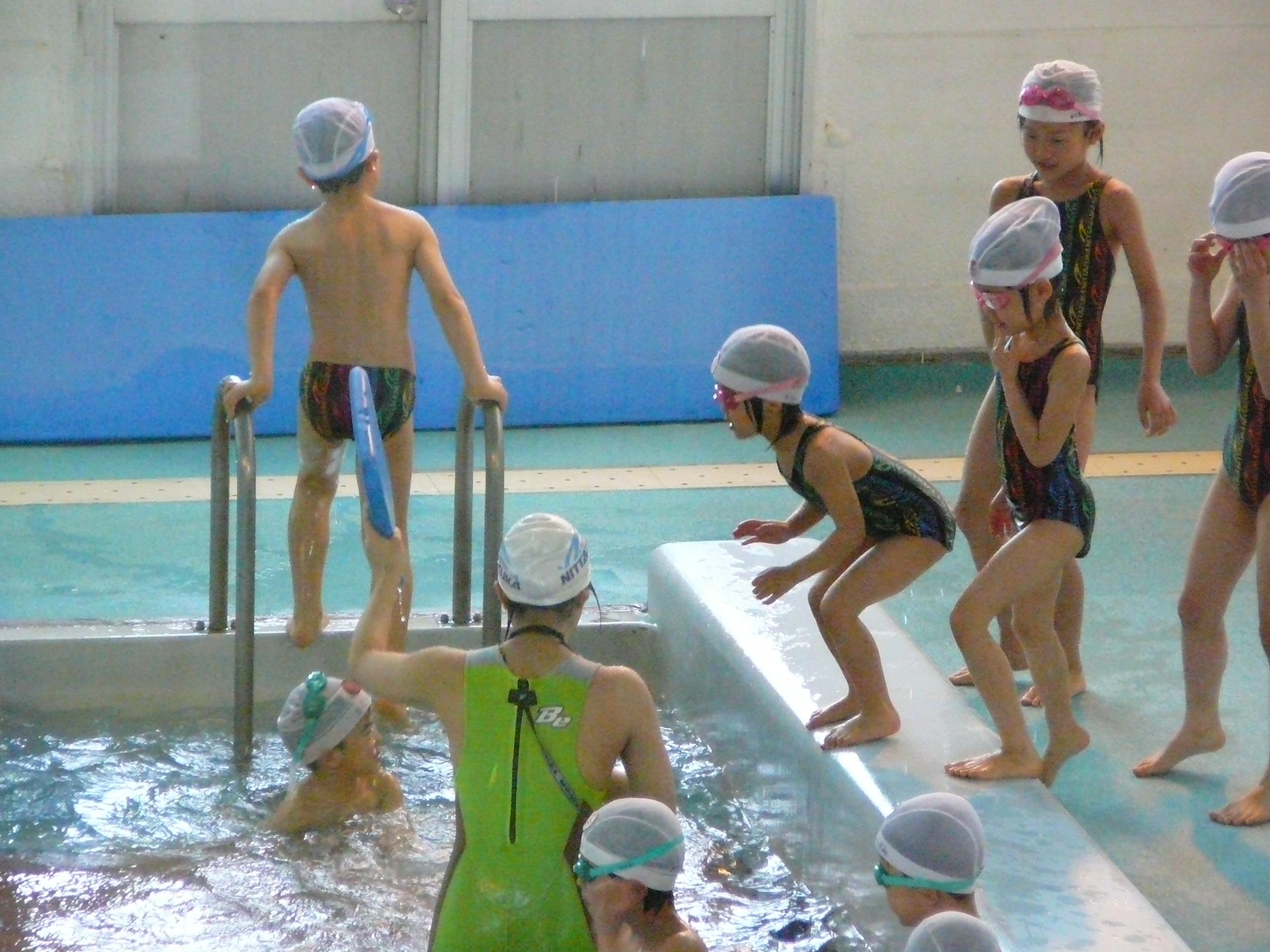 スイミングインストラクター募集 スポーツ スイミング業界の求人情報 アルバイトを探すならスポキャリ
