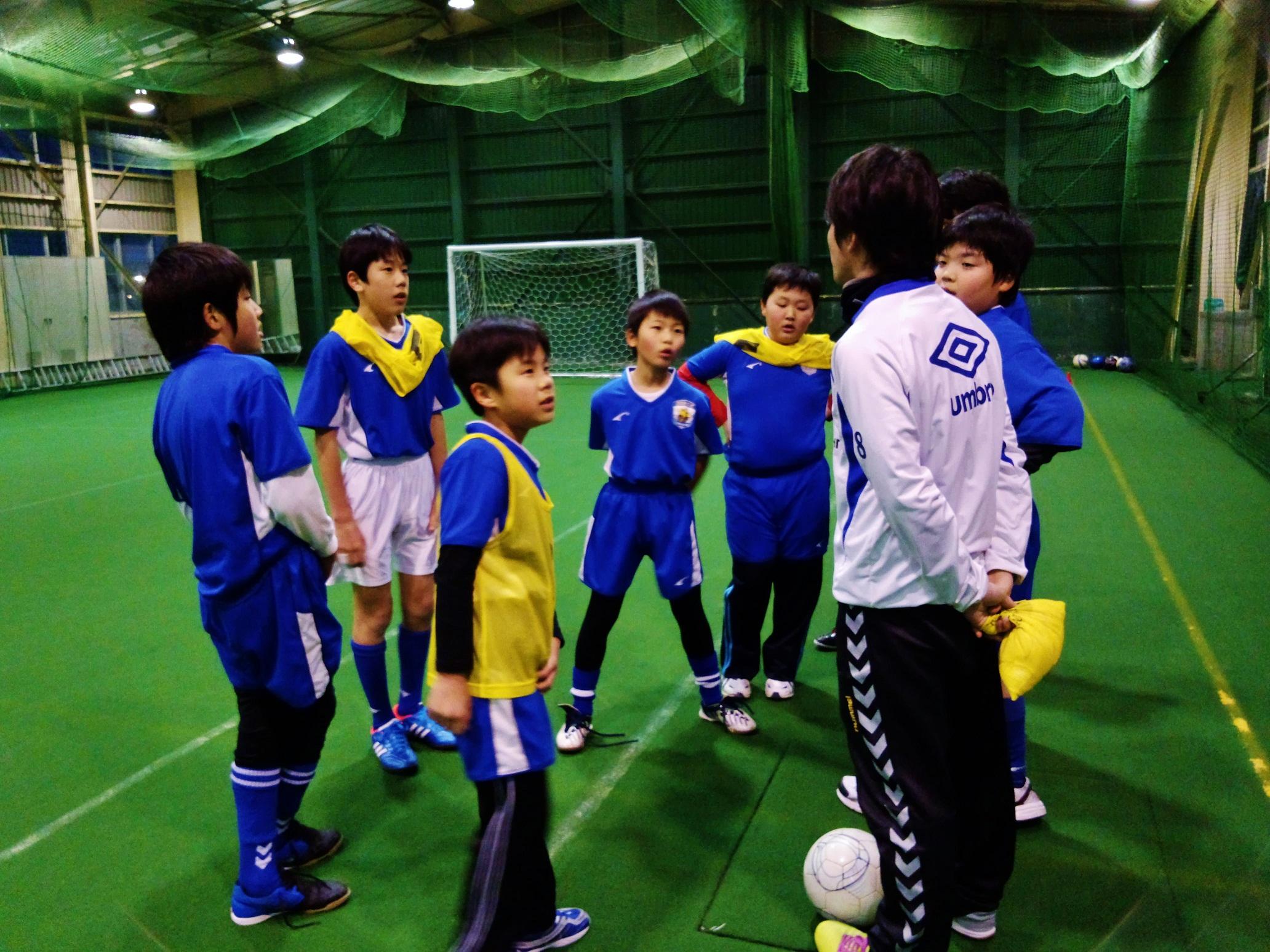 幼児 年中のサッカー指導員大募集 白山市 スポーツ サッカー業界の求人情報 アルバイトを探すならスポキャリ