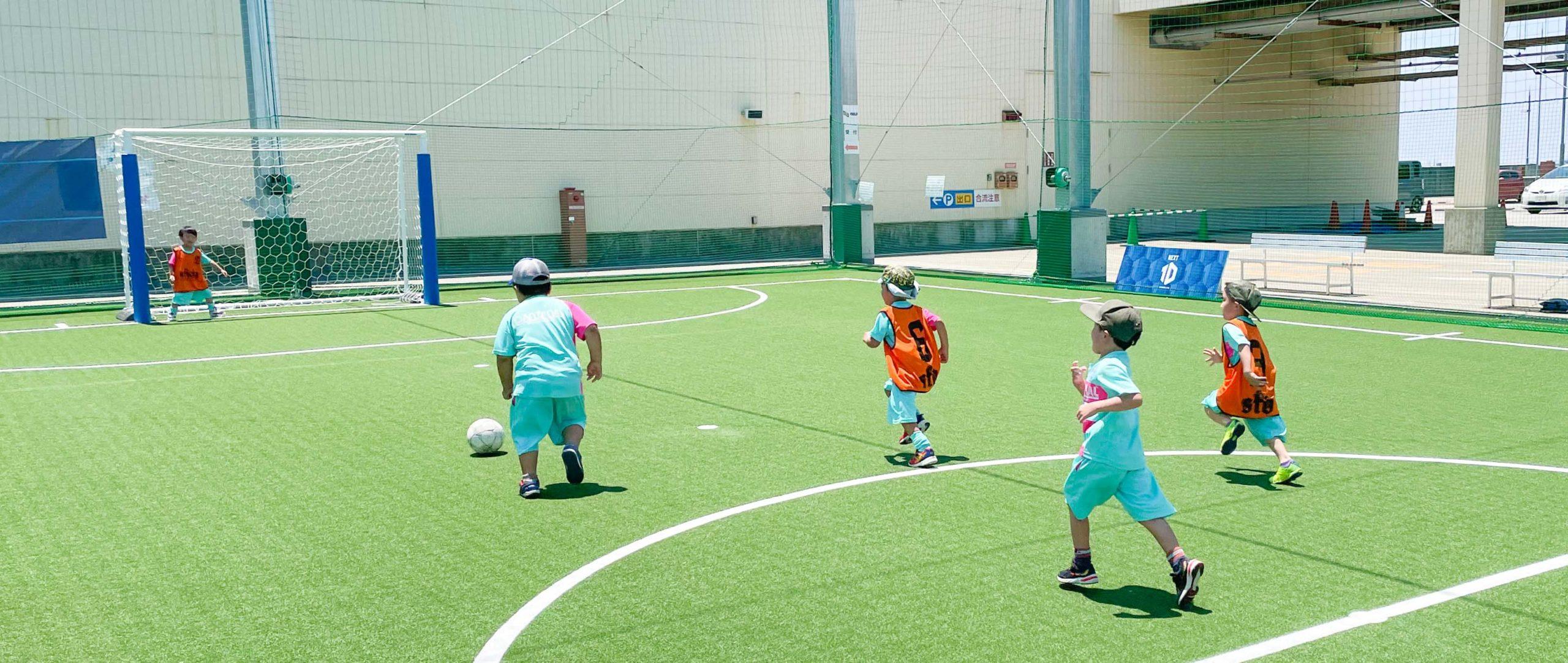 【和泉市】サッカースクールコーチ＆アシスタント募集！