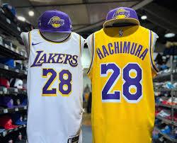 NBAグッズはバスケアメフト館で展開！