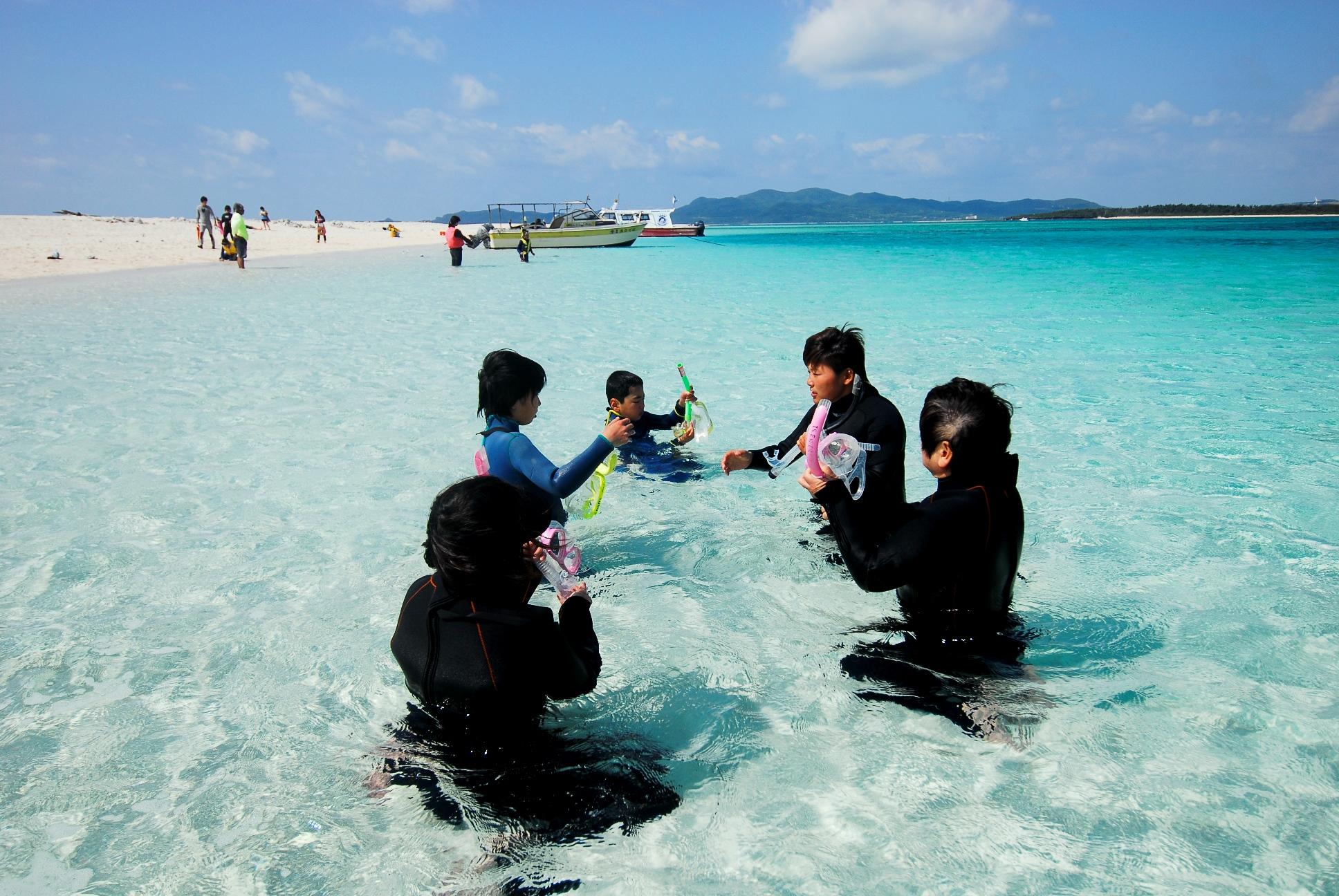 沖縄県久米島！！マリンツアースタッフ大募集！！