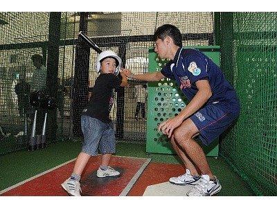 体を動かして働こう 加須校バッティングコーチ大募集 スポーツ 野球業界の求人情報 アルバイトを探すならスポキャリ